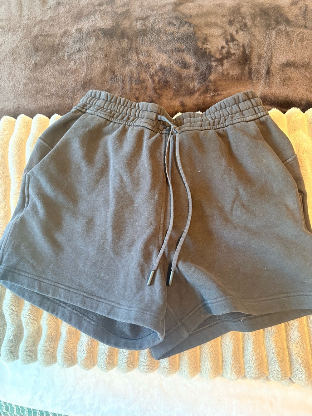 LULULEMON Scuba Shorts
